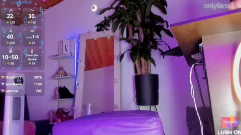 Snapshot of _asscutebig_ chatting on 02.11.25 fer online show from 02.11.25