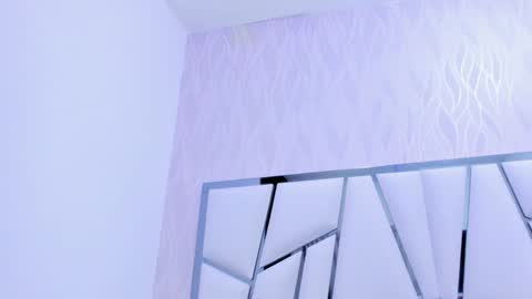 Snapshot of _aurora18 chatting on 01.24.25 Aura online show from 01.24.25