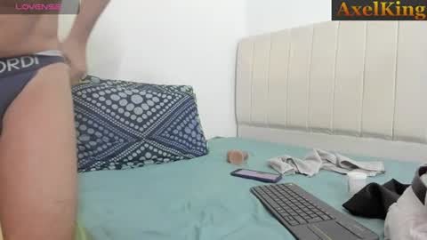 Axel online show from 07.15.26