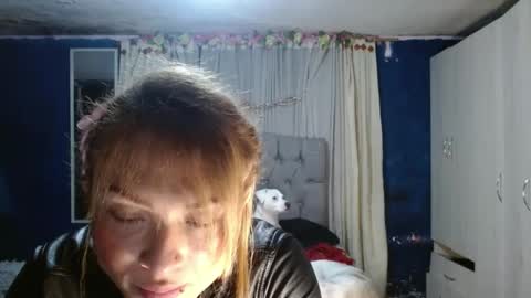 Snapshot of _azalea_65 chatting on 09.19.25 _azalea_65 online show from 09.19.25
