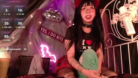 Snapshot of _babby_doll chatting on 10.04.25 Crystal online show from 10.04.25