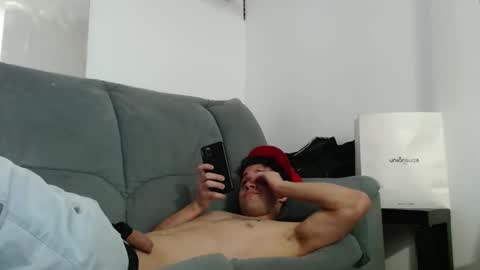 Snapshot of _bigcocktwink22cm chatting on 09.25.25 _bigcocktwink22cm online show from 09.25.25