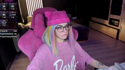 Snapshot of _black_fox__ chatting on 05.26.26 Olivia Subscribe to my Fansly - online show from 05.26.26