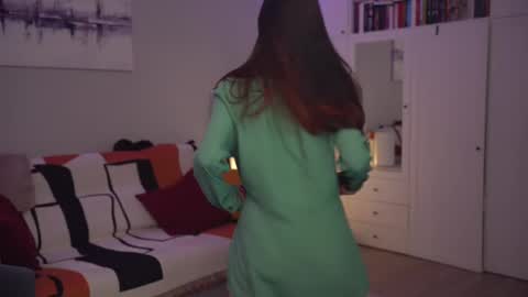 Snapshot of _blackbee_ chatting on 02.28.25 Lili online show from 02.28.25