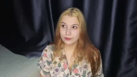 Snapshot of _blossom_breeze chatting on 10.30.25 Muse online show from 10.30.25