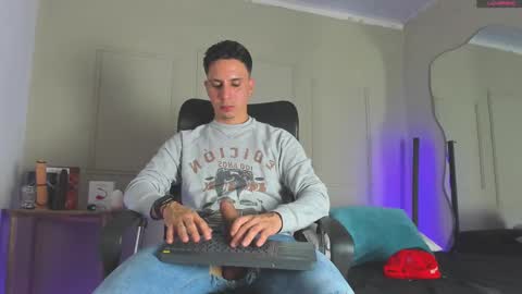 Snapshot of _bruno_bs chatting on 02.11.25 BRUNO online show from 02.11.25