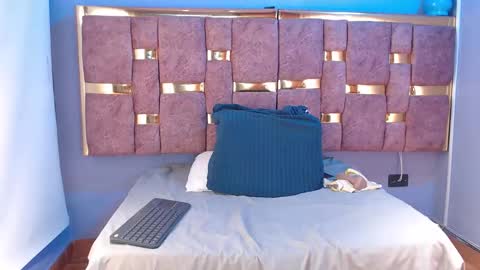 Caroline online show from 03.23.26