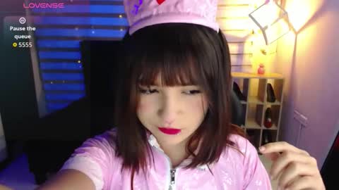 _charlotte_collins_ online show from 10.31.25