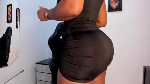 Snapshot of _charlottedavis chatting on 01.11.25 _charlottedavis online show from 01.11.25