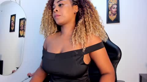 Snapshot of _charlottedavis chatting on 02.03.25 _charlottedavis online show from 02.03.25