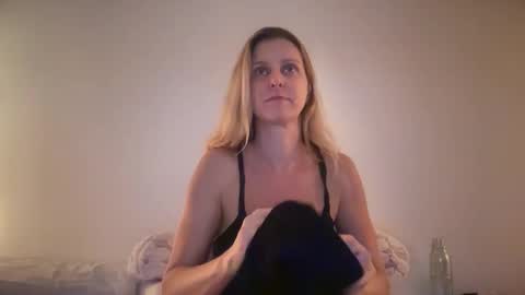 Chelsea xo online show from 02.06.26