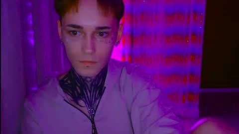 Snapshot of _chicolindo_ chatting on 10.25.25 Diego online show from 10.25.25