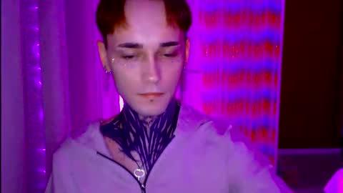 Snapshot of _chicolindo_ chatting on 10.26.25 Diego online show from 10.26.25