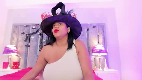 _ciara_benet_ online show from 10.18.25