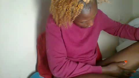 Snapshot of _clara01 chatting on 01.24.25 clara online show from 01.24.25