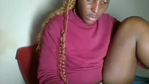 Snapshot of _clara01 chatting on 02.01.25 clara online show from 02.01.25