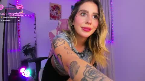 Snapshot of _cloe_1 chatting on 05.26.26 Chloe online show from 05.26.26