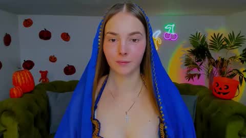 Erika online show from 10.31.25