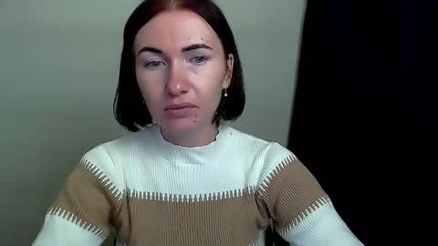 Snapshot of _cutie_and_shy_ chatting on 10.08.25 _cutie_and_shy_ online show from 10.08.25