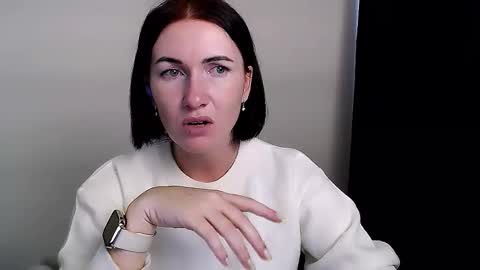 Snapshot of _cutie_and_shy_ chatting on 10.14.25 _cutie_and_shy_ online show from 10.14.25