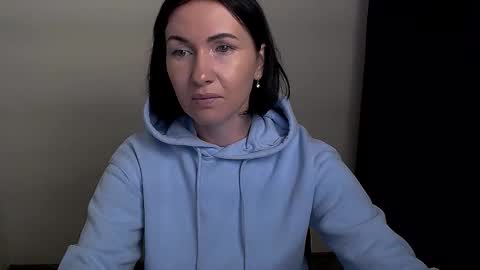 Snapshot of _cutie_and_shy_ chatting on 10.24.25 _cutie_and_shy_ online show from 10.24.25