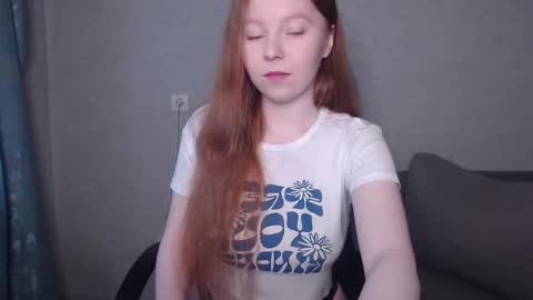 Snapshot of _damnbaby chatting on 11.03.25 _damnbaby online show from 11.03.25