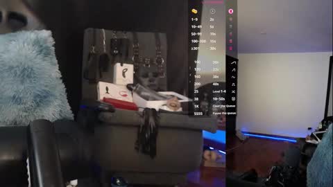 delacruz online show from 11.11.25