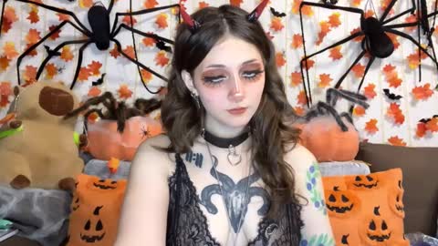 Kate online show from 10.11.25