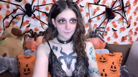 Kate online show from 10.13.25