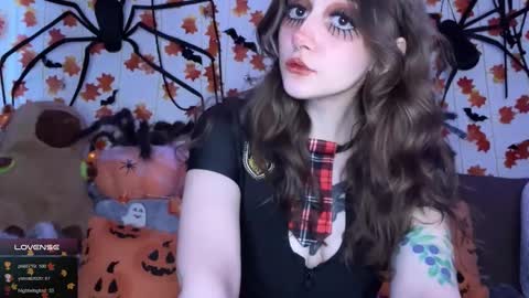 Kate online show from 10.25.25