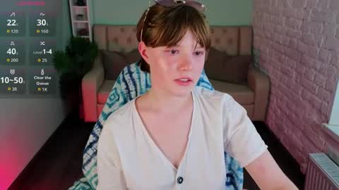 Luna    online show from 04.21.26