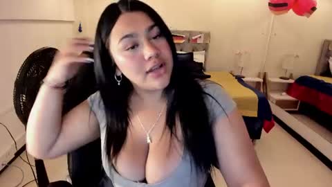 Snapshot of _dulcinea_1 chatting on 06.24.26 Dulcinea online show from 06.24.26