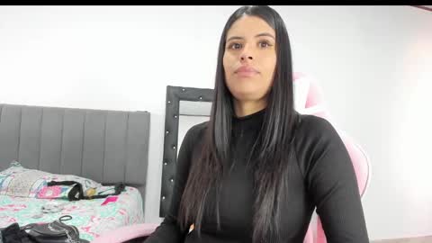 Snapshot of _elektrah chatting on 02.16.25 _elektrah online show from 02.16.25