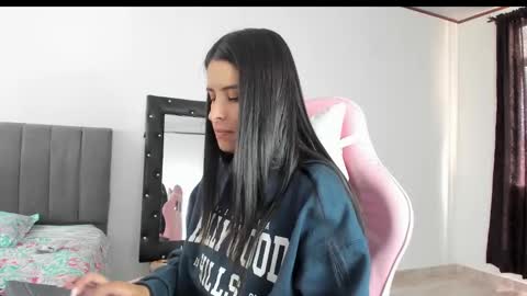 Snapshot of _elektrah chatting on 02.26.25 _elektrah online show from 02.26.25