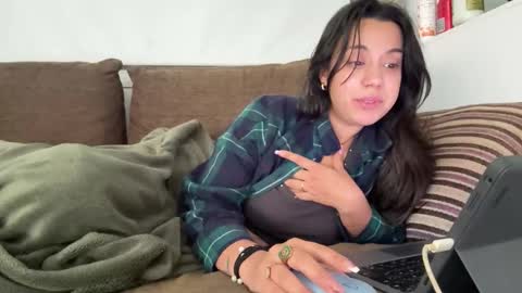  elena barra online show from 10.26.25