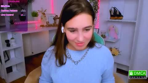 Lizzy  online show from 11.17.25