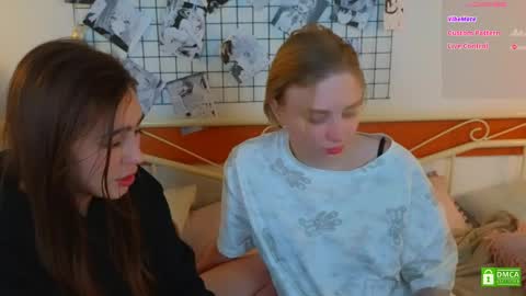 Snapshot of _eliizabeth__ chatting on 05.04.26 Lizzy online show from 05.04.26