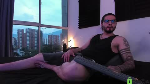 Snapshot of _elon_coxx_ chatting on 06.05.26 - online show from 06.05.26
