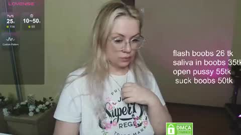 chloue and Gretta online show from 07.06.26