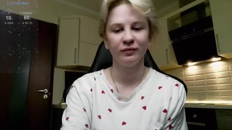 chloue and Gretta online show from 07.26.26