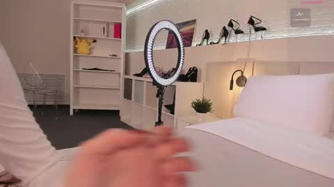 Milana online show from 12.02.25