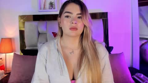 Isabella online show from 01.13.26