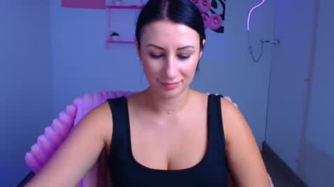 Emma online show from 10.24.25