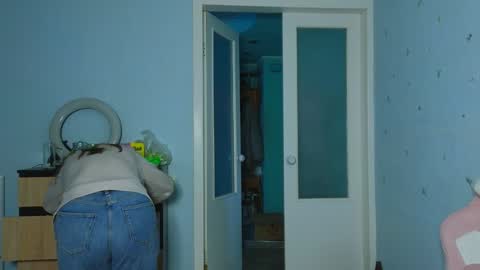 Sam  online show from 02.04.25