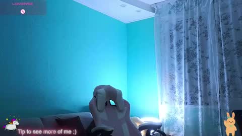 Snapshot of _enni__ chatting on 05.09.26 Sam online show from 05.09.26