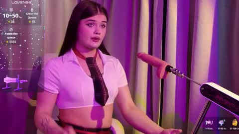 Eva Lane online show from 10.06.25