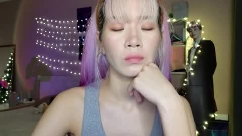 EveEva online show from 01.17.26