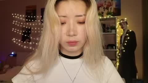 EveEva online show from 05.15.26