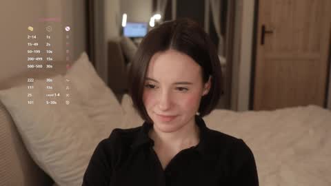 Snapshot of _female_essence_ chatting on 03.02.26 Essie online show from 03.02.26