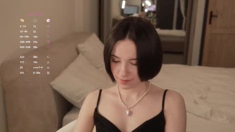 Essie  online show from 03.13.26